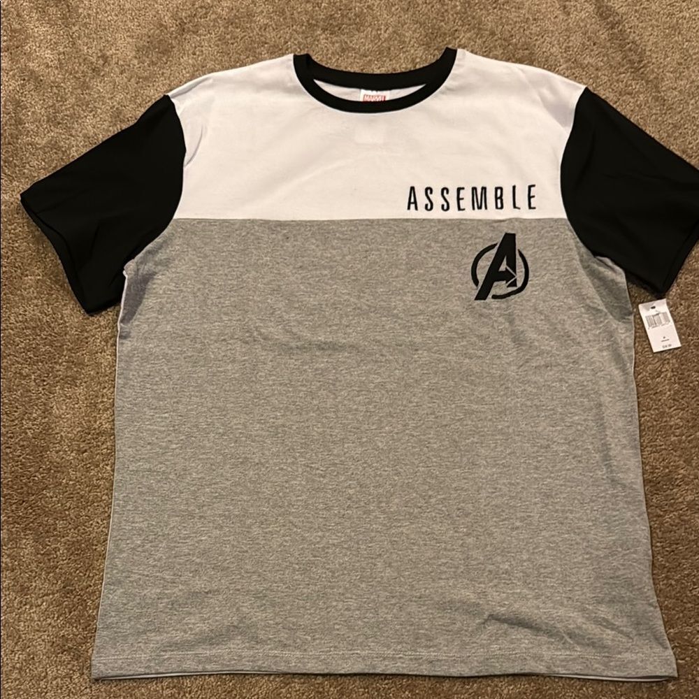 NWT Marvel Avengers Assemble Men's Gray and Black T-Shirt